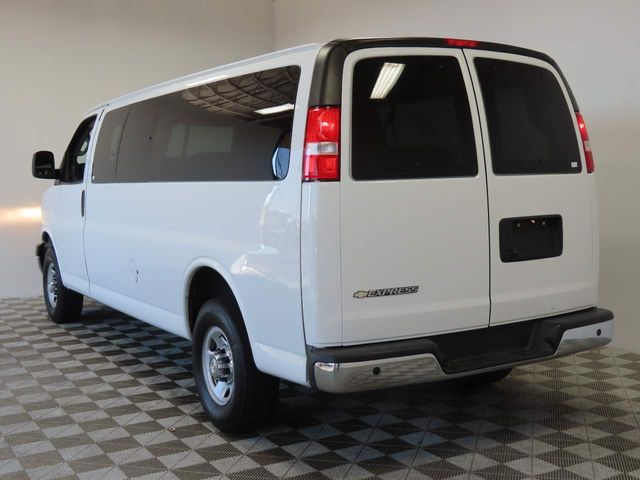 2022 Chevrolet Express LT