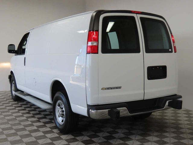 2022 Chevrolet Express Base