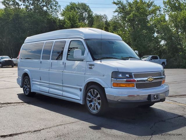 2022 Chevrolet Express Base