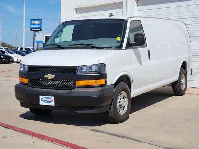 2022 Chevrolet Express Base