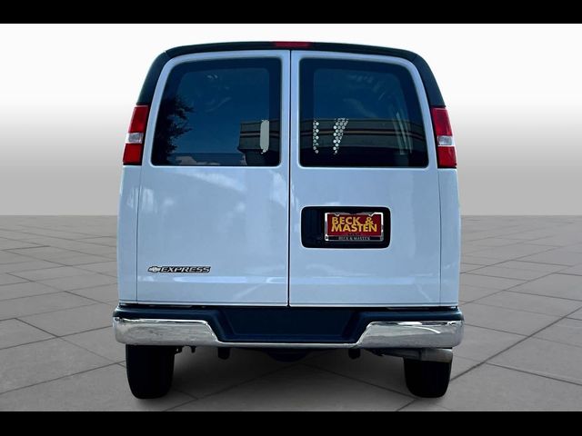 2022 Chevrolet Express Base