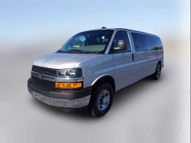 2022 Chevrolet Express LS