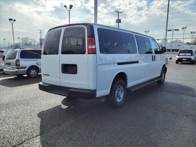 2022 Chevrolet Express LS