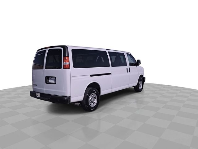 2022 Chevrolet Express LS