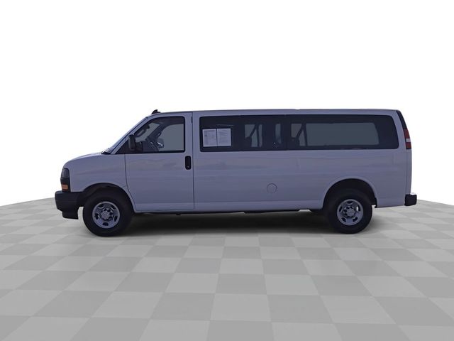 2022 Chevrolet Express LS