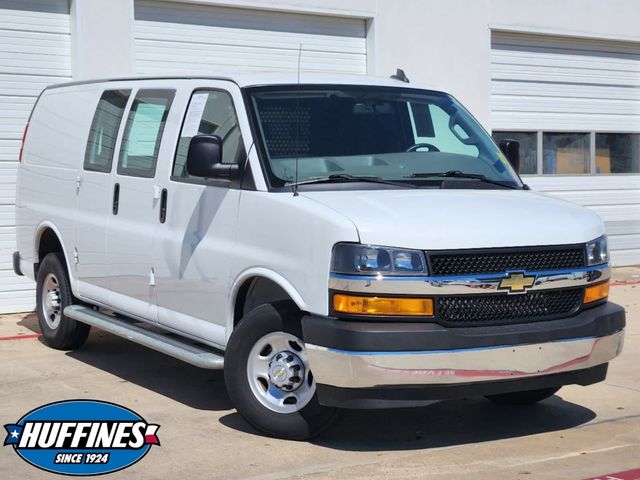 2022 Chevrolet Express Base