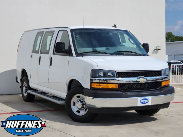 2022 Chevrolet Express Base