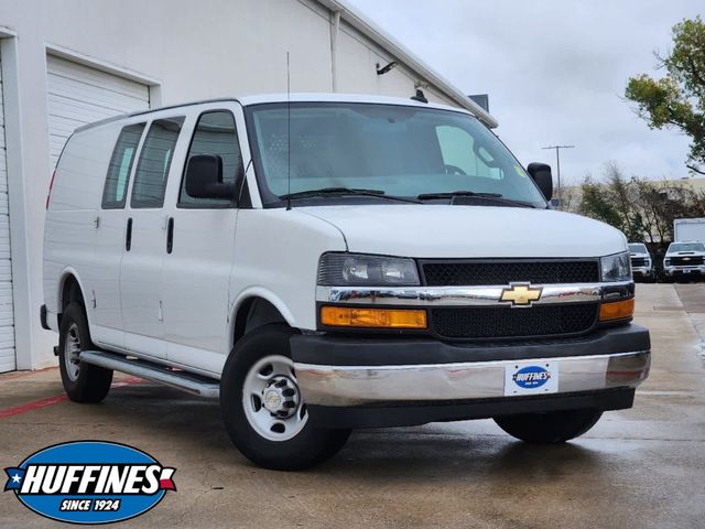 2022 Chevrolet Express Base