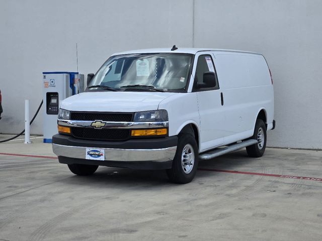 2022 Chevrolet Express Base