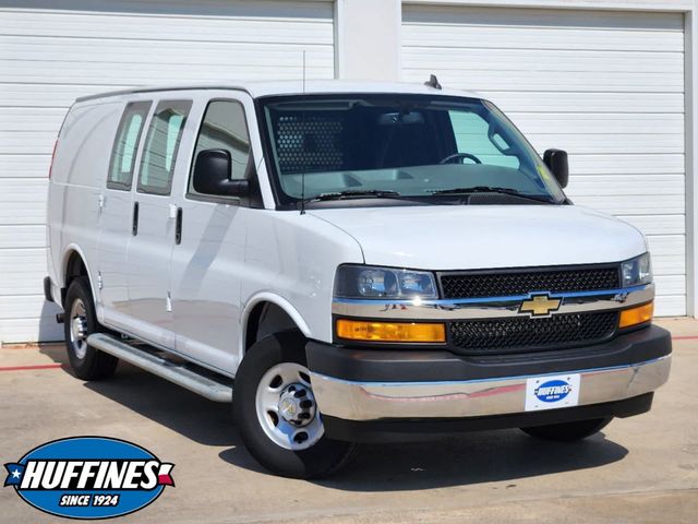 2022 Chevrolet Express Base