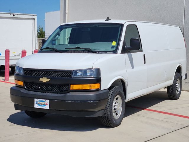 2022 Chevrolet Express Base