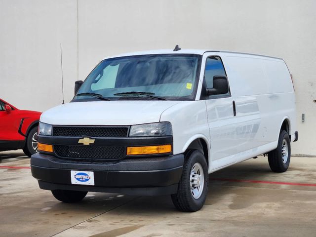 2022 Chevrolet Express Base