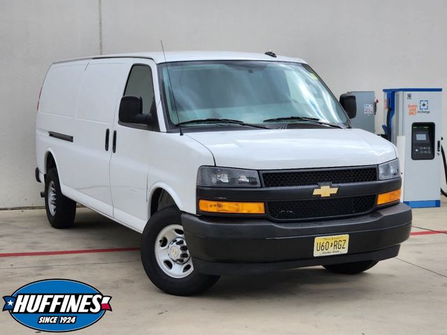 2022 Chevrolet Express Base