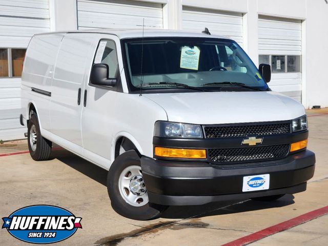 2022 Chevrolet Express Base