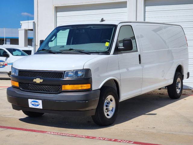 2022 Chevrolet Express Base