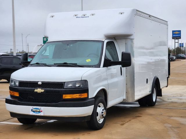 2022 Chevrolet Express Base