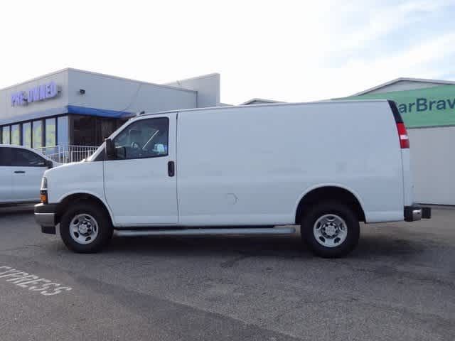 2022 Chevrolet Express Base