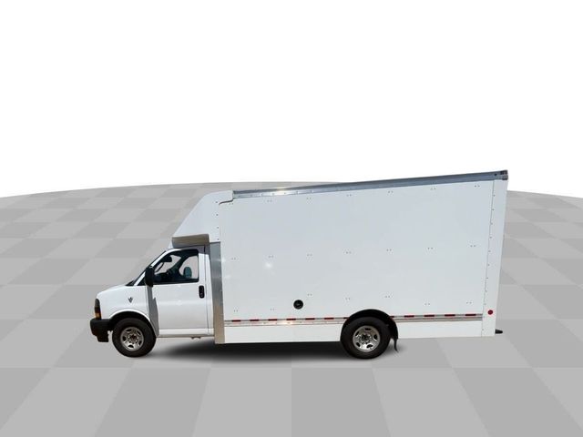 2022 Chevrolet Express Base