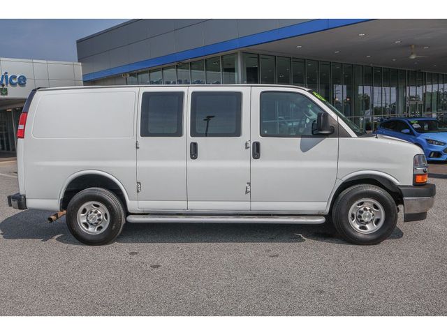 2022 Chevrolet Express Base