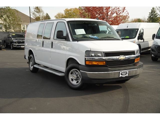 2022 Chevrolet Express Base