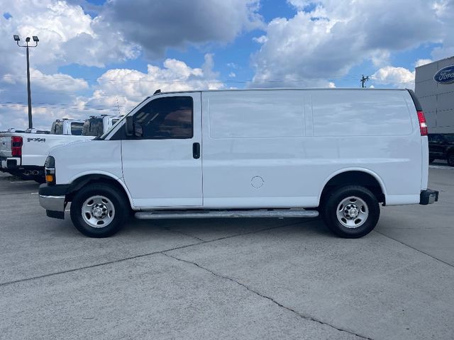 2022 Chevrolet Express Base