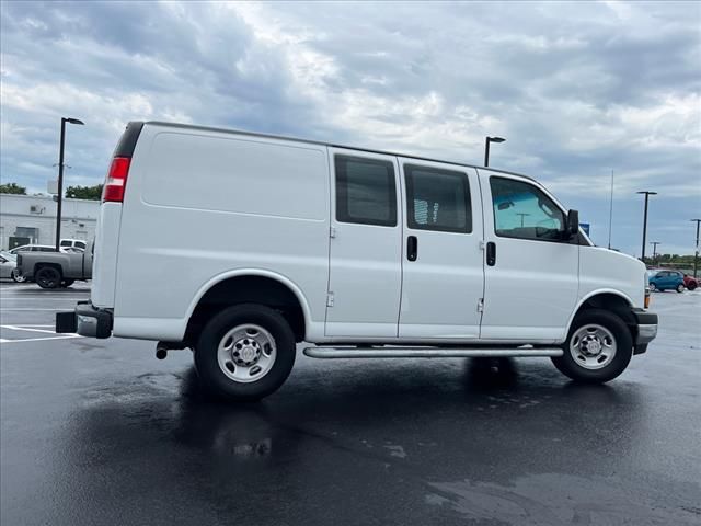 2022 Chevrolet Express Base