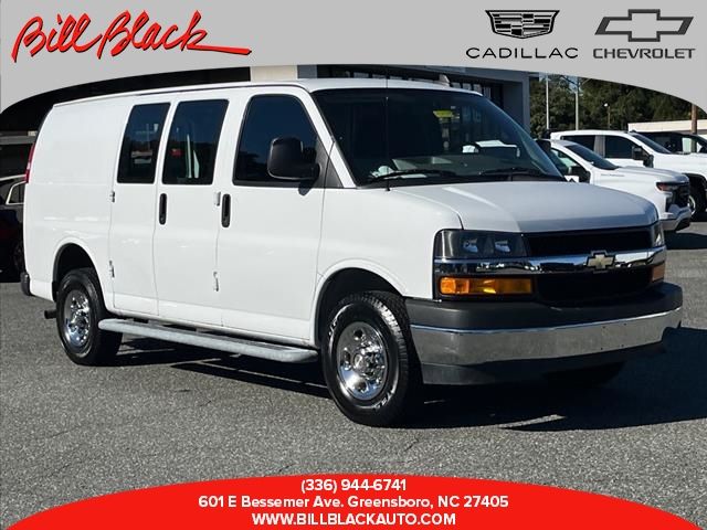 2022 Chevrolet Express Base