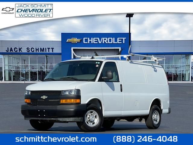 2022 Chevrolet Express Base