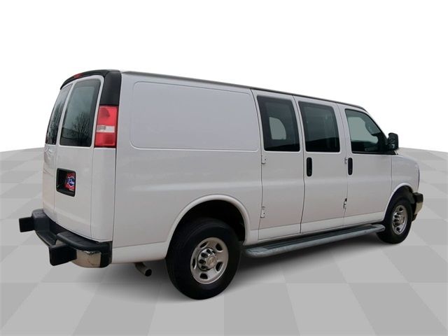 2022 Chevrolet Express Base