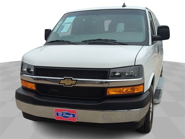 2022 Chevrolet Express Base