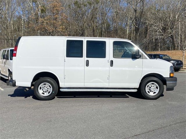 2022 Chevrolet Express Base