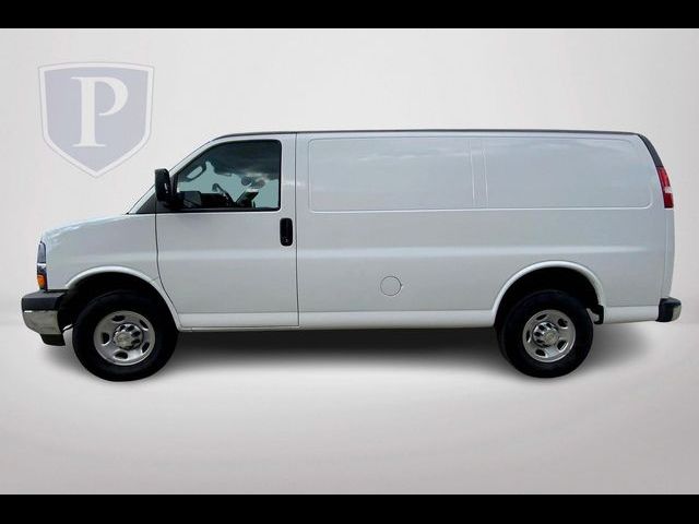 2022 Chevrolet Express Base