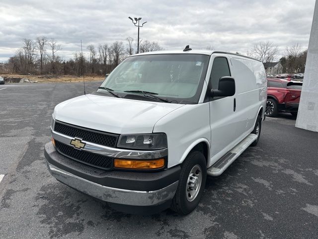 2022 Chevrolet Express Base