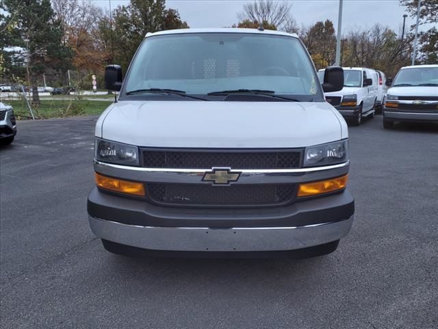 2022 Chevrolet Express Base