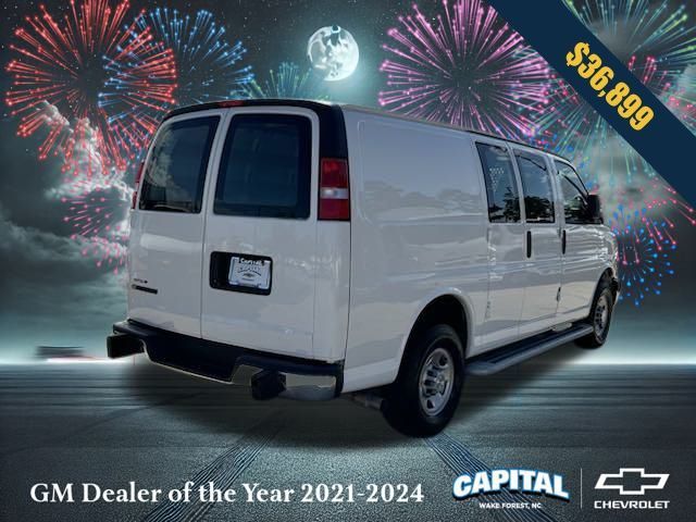 2022 Chevrolet Express Base