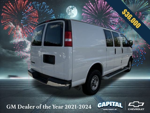 2022 Chevrolet Express Base