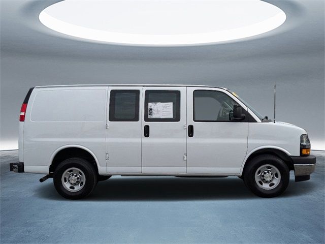 2022 Chevrolet Express Base