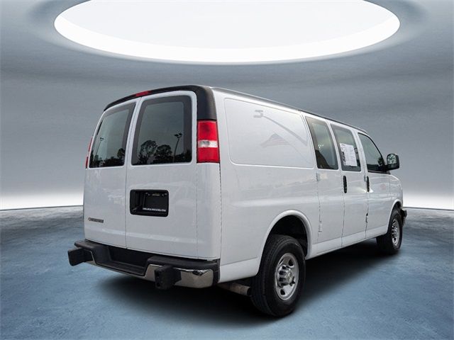 2022 Chevrolet Express Base