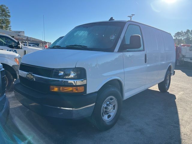 2022 Chevrolet Express Base