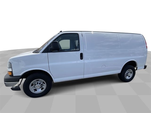 2022 Chevrolet Express Base