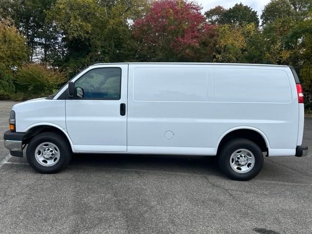 2022 Chevrolet Express Base