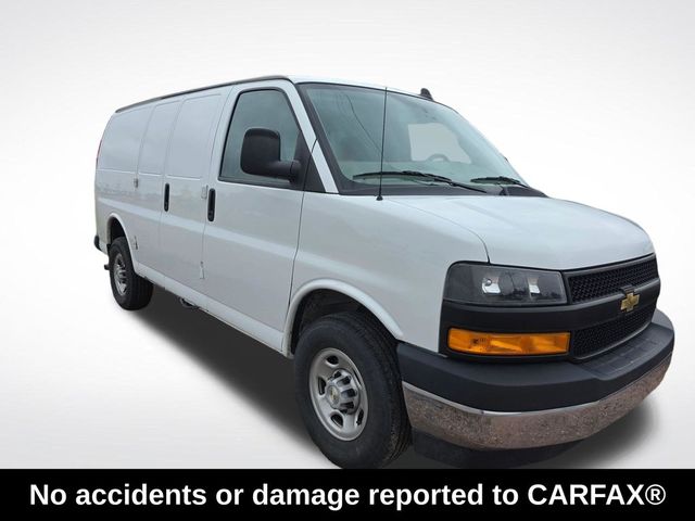 2022 Chevrolet Express Base