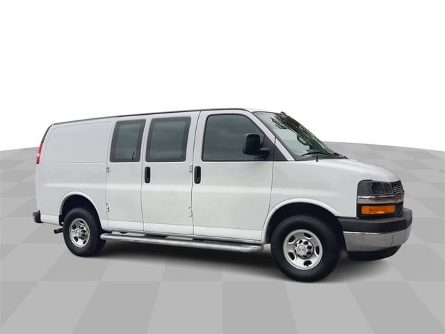 2022 Chevrolet Express Base