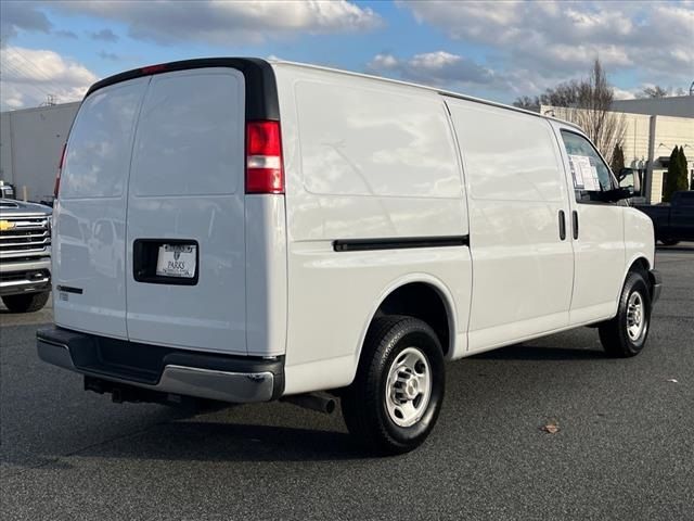 2022 Chevrolet Express Base