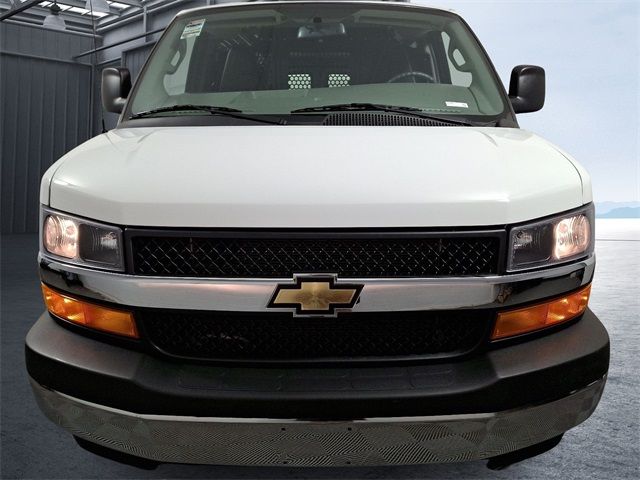 2022 Chevrolet Express Base