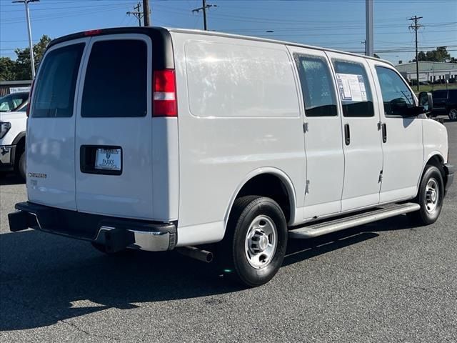 2022 Chevrolet Express Base