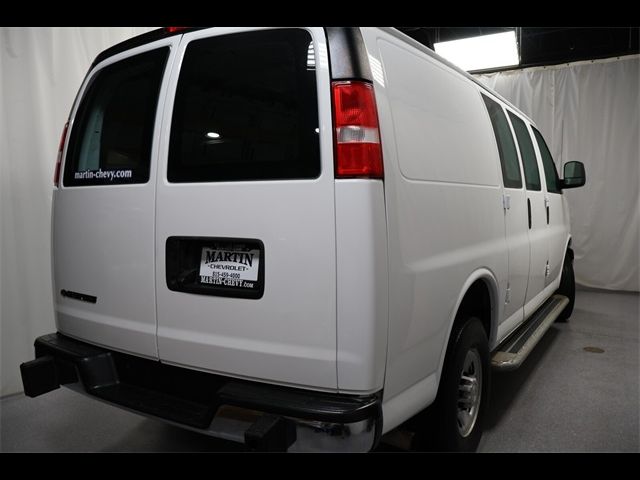 2022 Chevrolet Express Base