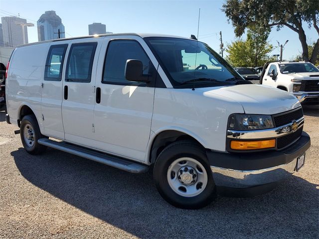 2022 Chevrolet Express Base