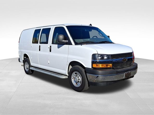 2022 Chevrolet Express Base