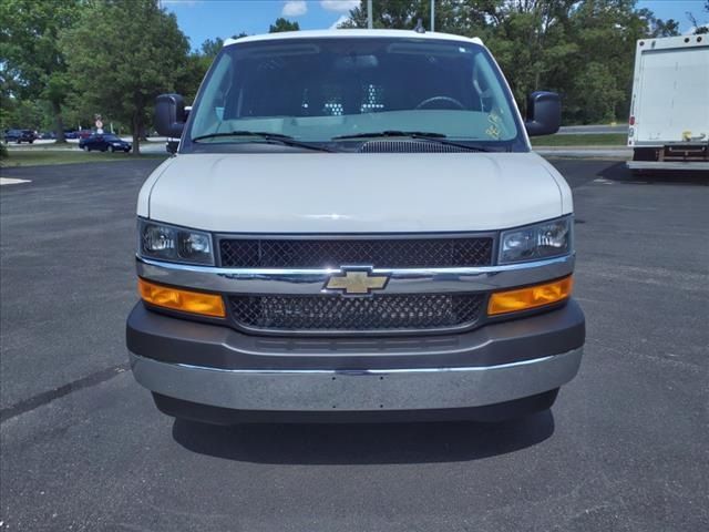 2022 Chevrolet Express Base